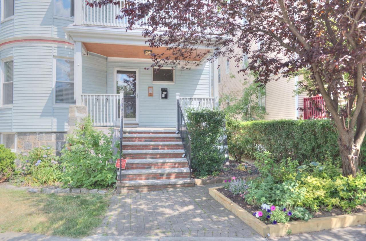 Bright & Spacious 2Br Apartment, Mins From Downtown Boston, Parking Exterior foto