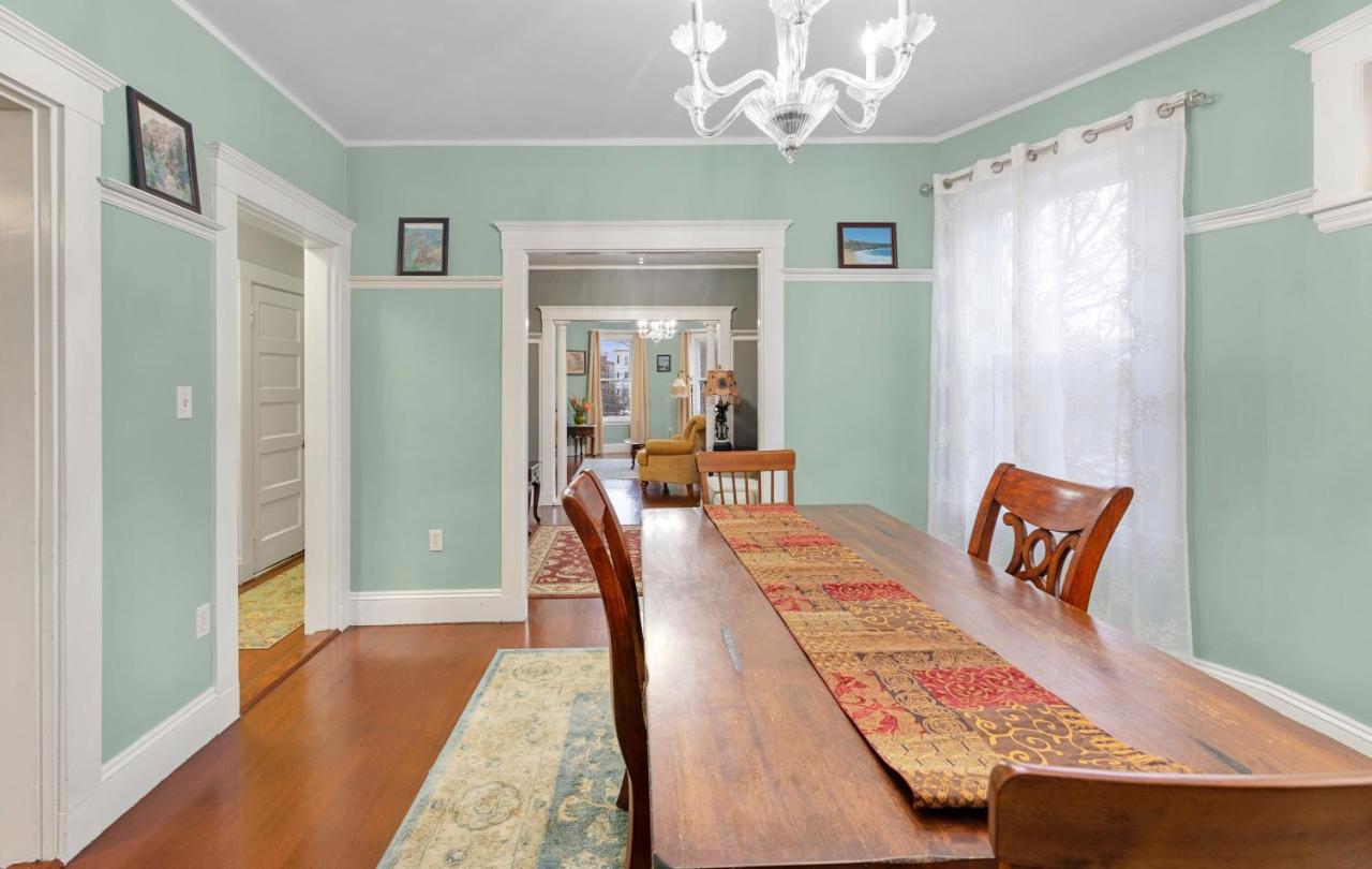 Bright & Spacious 2Br Apartment, Mins From Downtown Boston, Parking Exterior foto