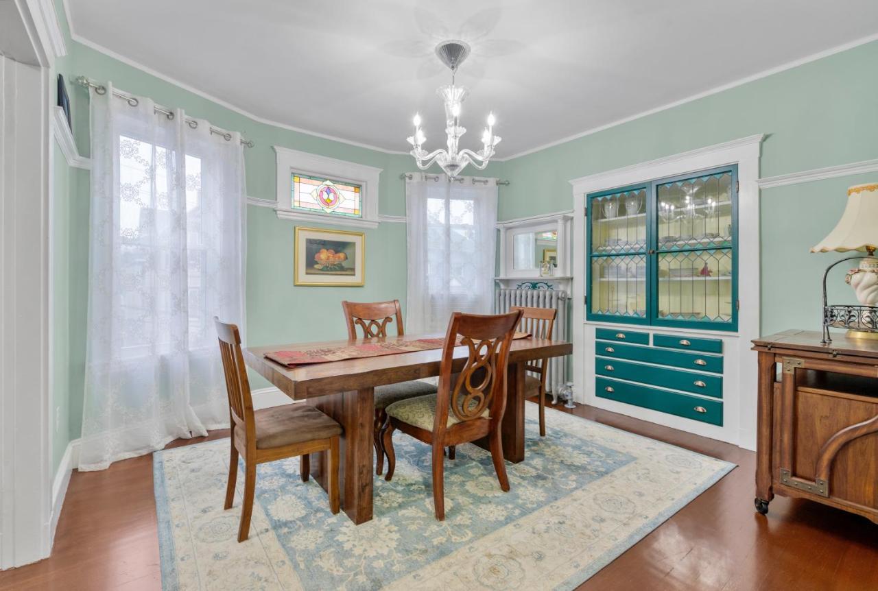 Bright & Spacious 2Br Apartment, Mins From Downtown Boston, Parking Exterior foto