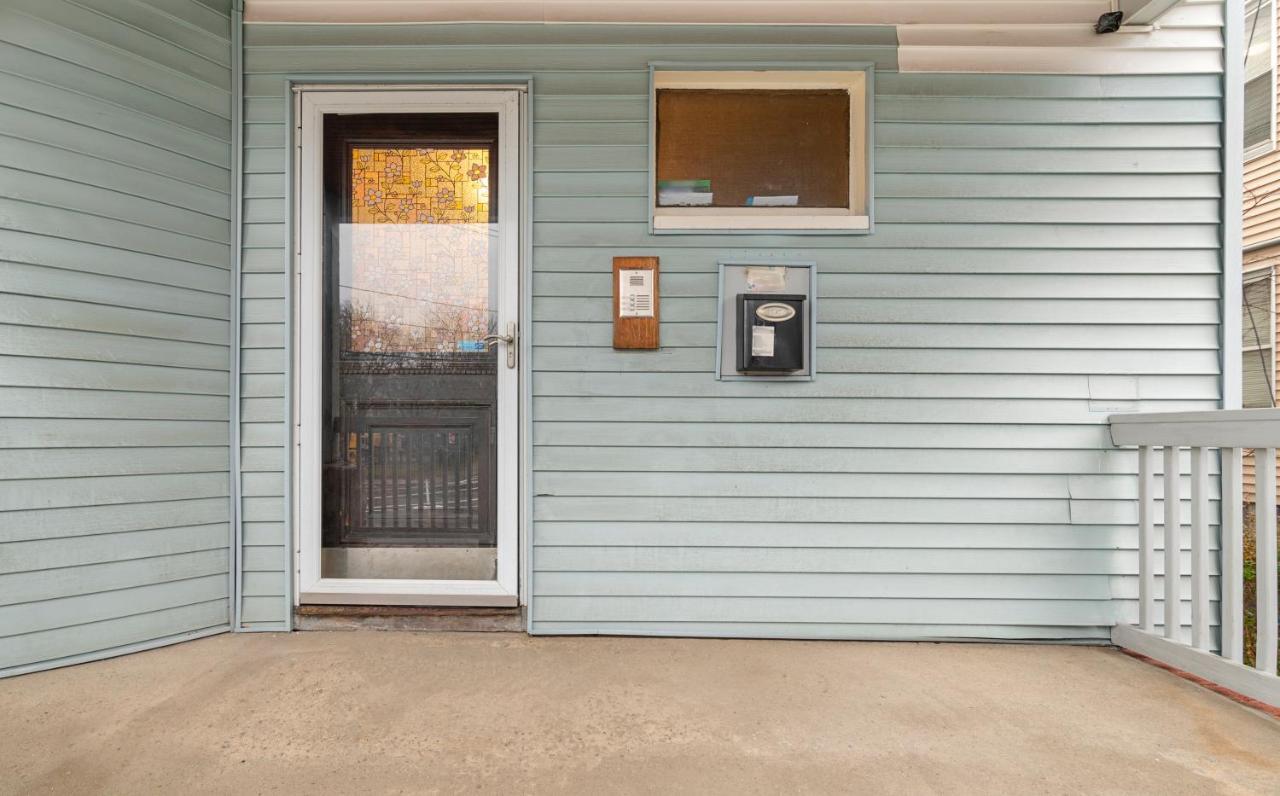 Bright & Spacious 2Br Apartment, Mins From Downtown Boston, Parking Exterior foto
